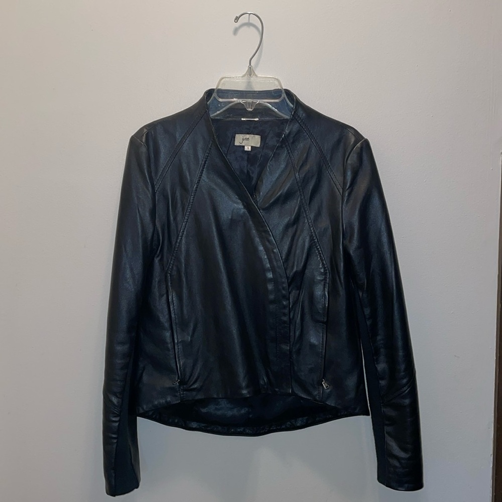 June Brand bomber style 100% genuine leather Women’s leather jacket